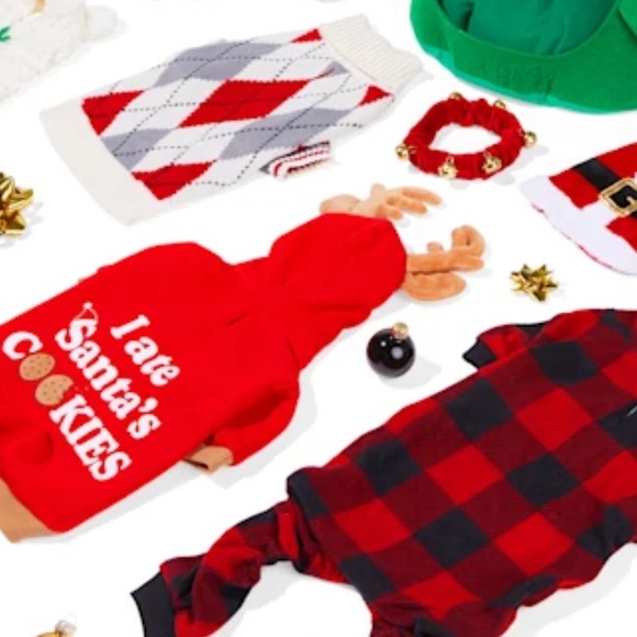 NEW MERRY MAKINGS Jingle Bell-Embellished Red Velvet Pet Neckpiece L/XL - Picture 14 of 15